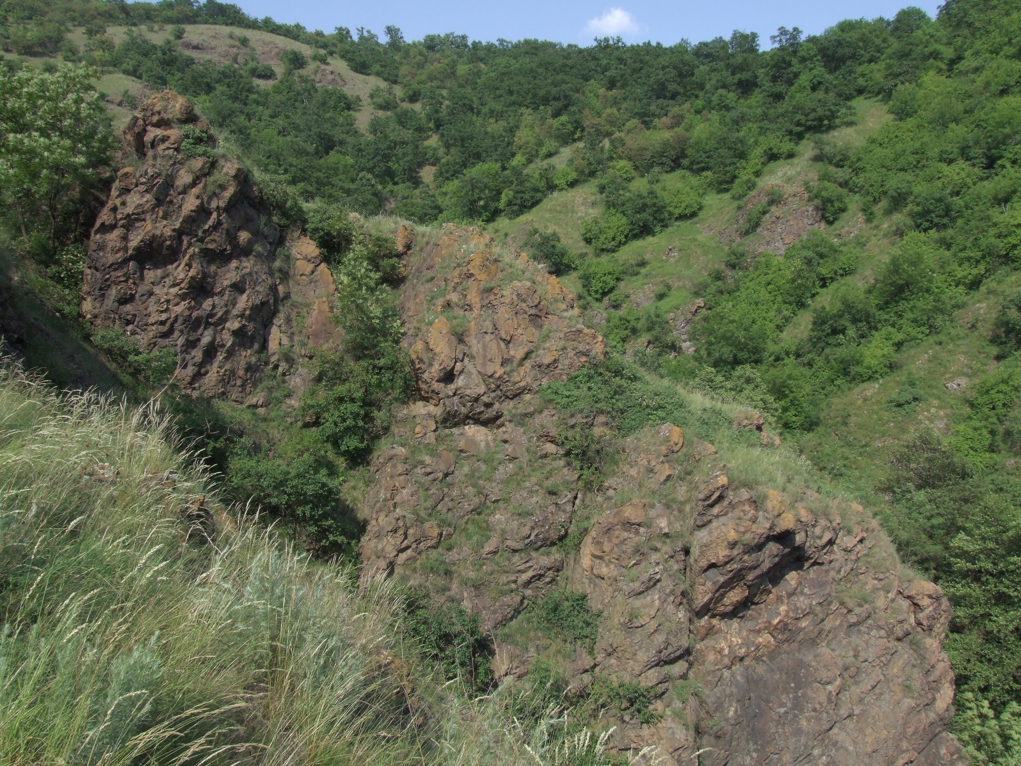 24. Szarvaskői bazalt párnalávák.jpg